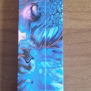 Kaleidos Futurism Astro Pink Eyeshadow Palette